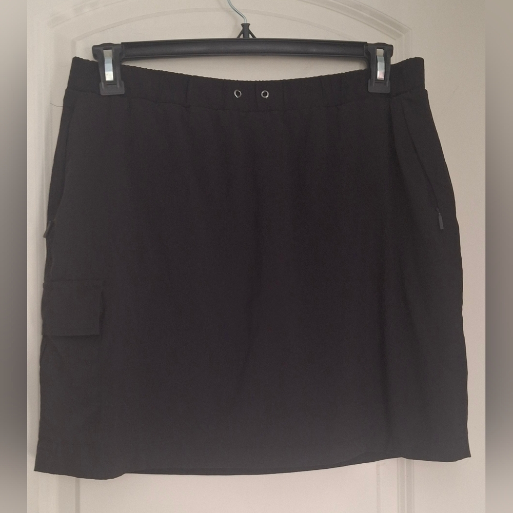 Chico's Zenergy Black Sporty Skirt Outdoors Travel Vacation Goth Cruise L/12 SkC